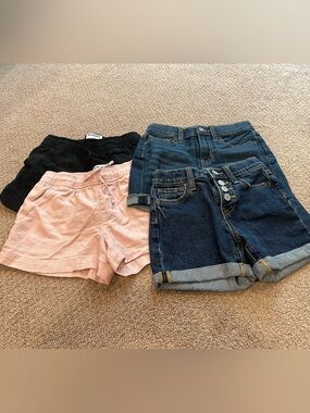 [BUNDLE] Old Navy Girl’s Shorts, size 7 & 8